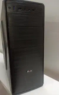 ۴ عدد کامپیوتر
