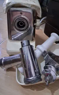 فروش چرخ گوشت کاملا سالم