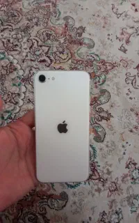 ایفون se 2022