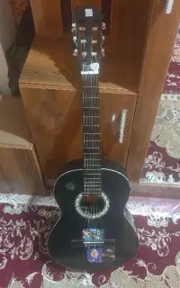 گیتار دیاموند مشکی