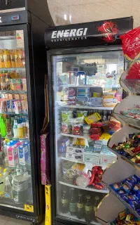 نیازمند فروشنده شب کار