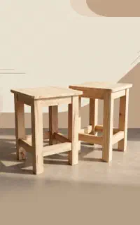 چهارپایه چوبی