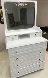 میز آرایش کشو دار