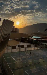 مربی تنیس هستم