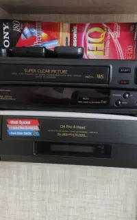 ویدیو سونی X711