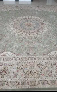 یک جفت فرش ۱۵۰۰ شانه تراکم ۴۵۰۰ در حد نو
