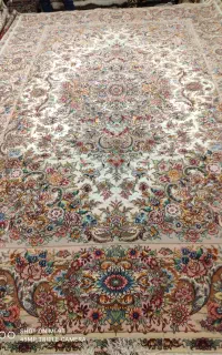 فرش  60 رج خطیب کف متن و حاشیه ابریشم