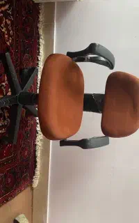 میز تحریر و صندلی چرخ دار