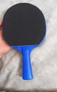 یک عدد راکت پینگ پونگ نو نو هست