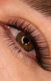 کاشت و اکستنشن مژه و مو