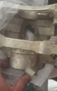 کالیپر ترمز (پمپ ترمز)ام وی ام ۳۱۵ جلو راست