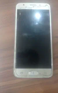 گوشی سامسونگ j5