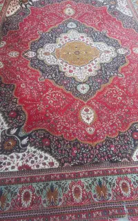 فرش ماشینی  کار کرده  خ اسماعیل زاده