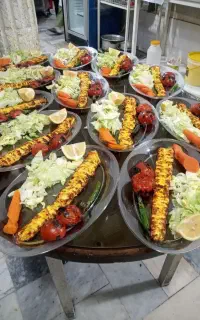 به نیرو اشپز درجه یک (خانم یا اقا) نیازمندیم