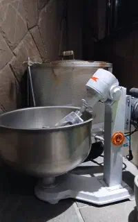خمیر گیر +تنور