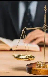 وکیل پایه یک دادگستری