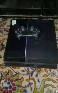 کنسول فتPS4 اکانتی  یک عدد دسته  سالم درحدنو