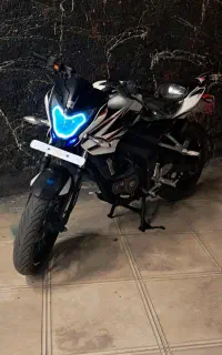 پالس ۲۰۰ ان اس ns 200