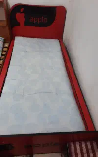 تخت و کمد و میز آرایش