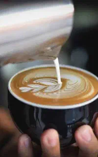 آموزش کامل باریستایی و بارتندری و راه اندازی کافه.