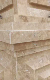 رول پلاک سنگ و نماشویی در ارتفاع