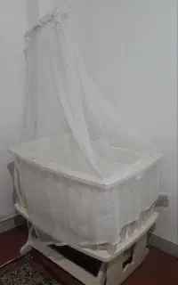 تخت گهواره ای کودک