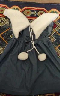 لباس بچگانه تمیز و در نو