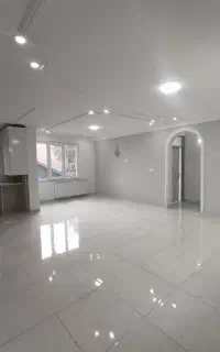 طبقه ۹۰ متری بانورگیر عالی و موقعیت خوب