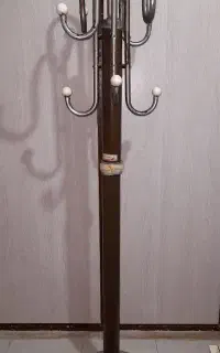 جا لباسی و چوب رخت