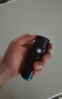 چراغ قوه اسمال سان E20