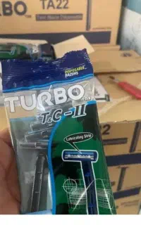 ژیلت کارتنی