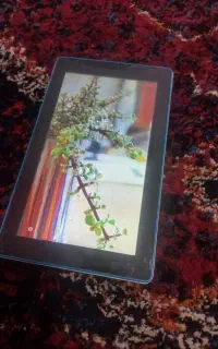 تبلت لنوو کار کرده سفید