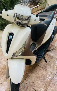 پیاجیو مدلیs وسپا
