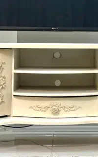 میز تلویزیون MDF لاکچری طراحی کلاسیک و در حد نو