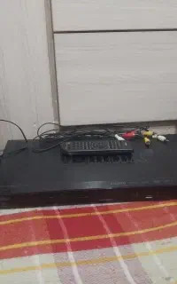 یک دستگاه سی دی لومکس باباندکارتن