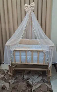 تخت گهواره نوزاد