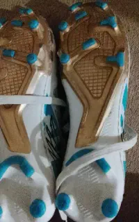 کفش استوک اصل مارک ارزوم