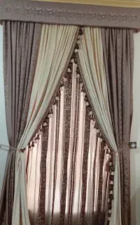 دوعددپرده مخمل ،زیرحریر،زیرحریرپارچه سفید ،درحدنو