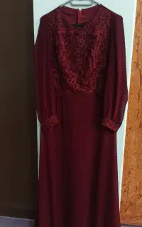 پیراهن مجلسی زرشکی