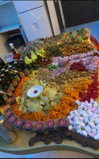 خدمات میز آرایی و فینگر فود