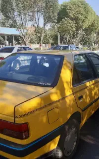 تاکسی پژوروا