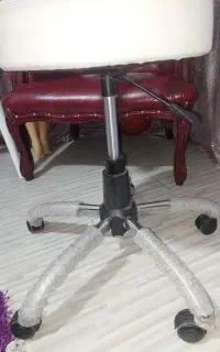 صندلی چرخدار وتنظیم ارتفاع استاد کارپزشکی