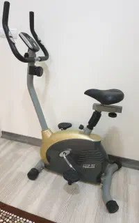 دوچرخه ثابت اصل تایوان