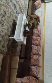 مبل ال با میزبان