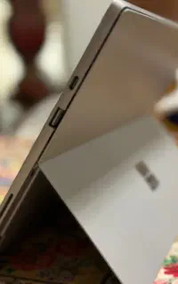 سرفیس 7pro