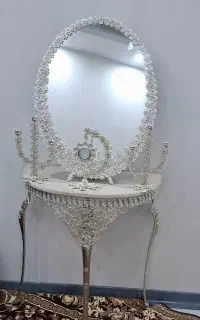 آینه و شمعدان برنجی