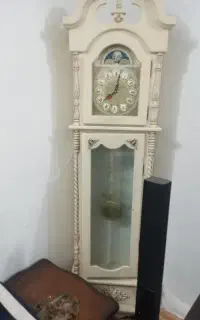 ساعت ایستاده
