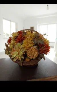 سبد گل مصنوعی