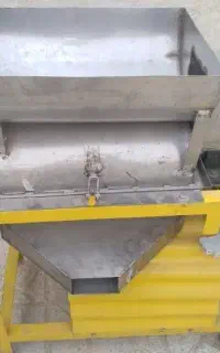 آب گوجه گیری سیار