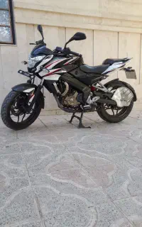 ns 200